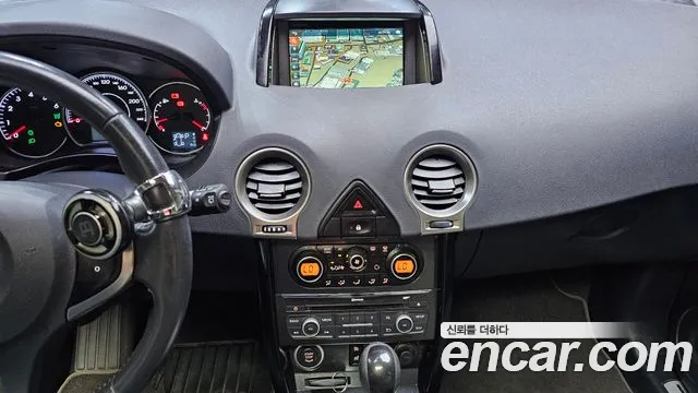Renault QM5 2014 thumb 9