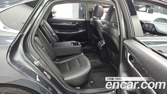 Hyundai Grandeur 2017 thumb 2