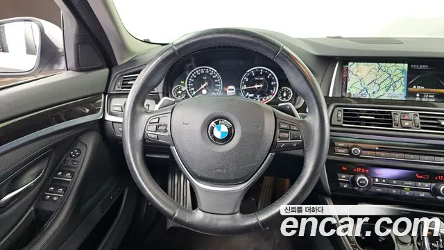BMW 5 серии 2015 thumb 6