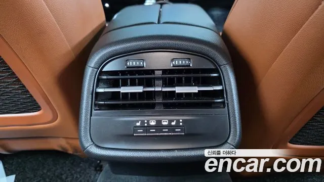 Maserati Ghibli 2019 thumb 3