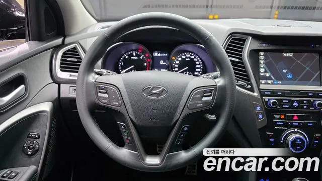 Hyundai Santafe 2016 thumb 3