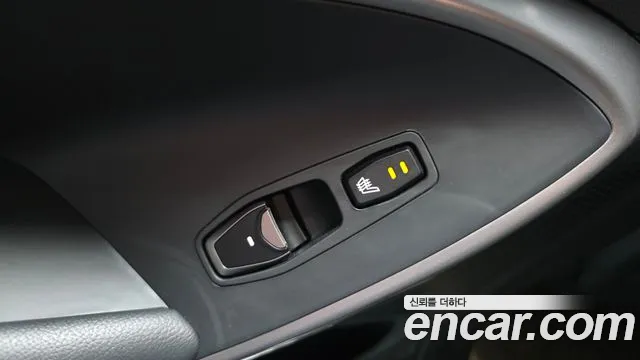 Hyundai Santafe 2016 thumb 8
