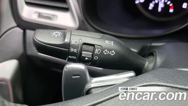 Hyundai Santafe 2016 thumb 11