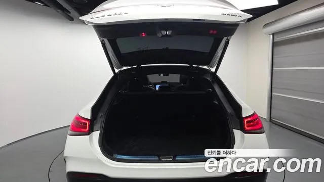 Mercedes-Benz E-Класс 2023 thumb 11