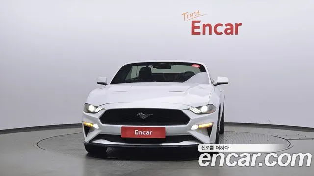 Ford Mustang 2021 thumb 6