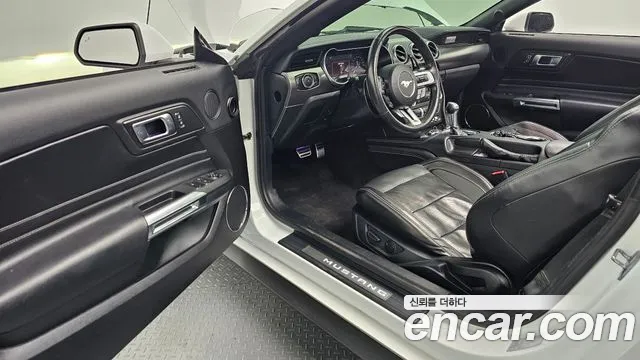 Ford Mustang 2021 thumb 10