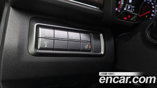 KGM Tivoli 2020 thumb 4