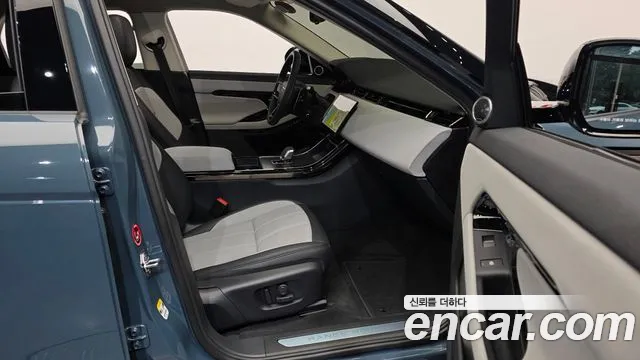 Land Rover Range Rover Evoque 2024 thumb 3