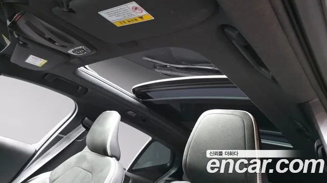 Volvo XC40 2019 thumb 4
