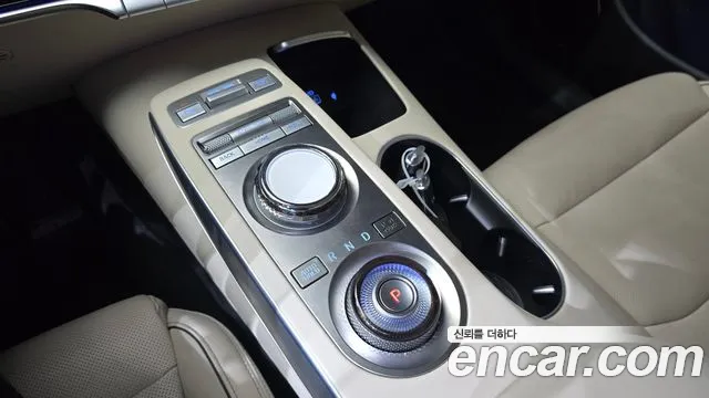 Genesis GV70 2023 thumb 7