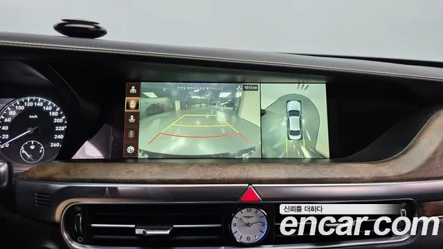 Genesis G90 2019 thumb 2