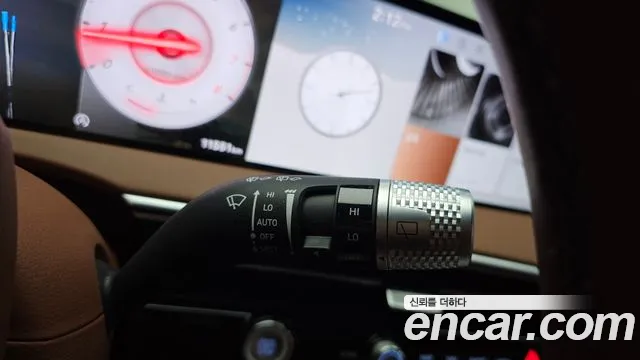 Genesis GV70 2026 thumb 2