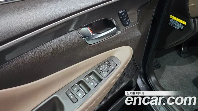 Hyundai Santa Fe 2018 thumb 4
