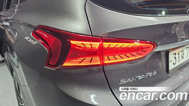 Hyundai Santa Fe 2018 thumb 7