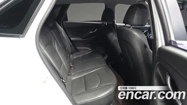 Hyundai i30 2017 thumb 5