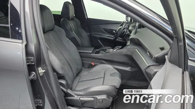 Peugeot 3008 2019 thumb 6