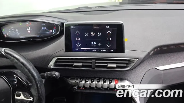 Peugeot 3008 2019 thumb 3