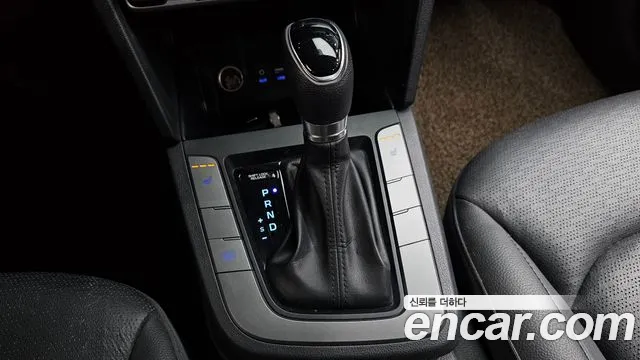 Hyundai Avante 2019 thumb 3