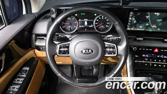 Kia Carnival 2021 thumb 12