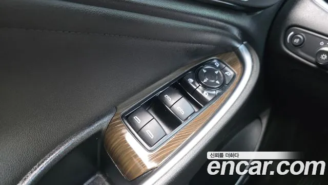 Chevrolet Malibu 2020 thumb 4