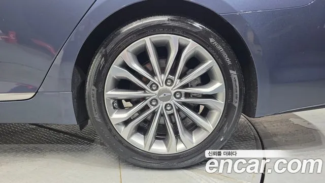 Hyundai Genesis 2014 thumb 2