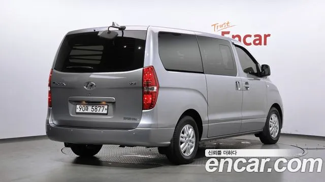 Hyundai Starex 2017 thumb 6