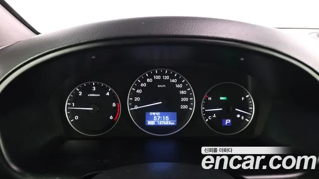 Hyundai Starex 2017 thumb 3