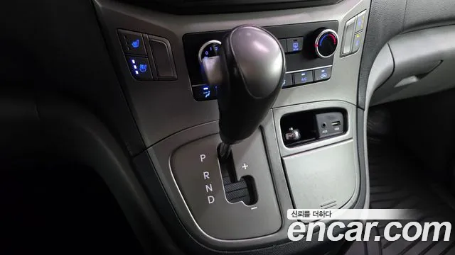 Hyundai Starex 2017 thumb 8