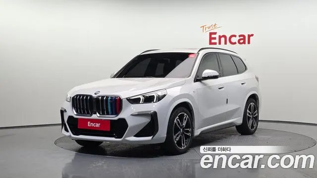 BMW X1 2023 thumb 4