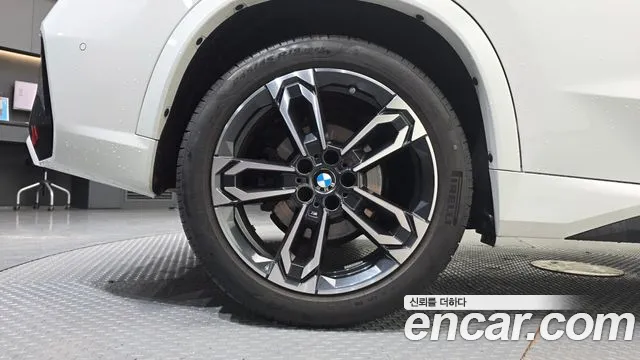 BMW X1 2023 thumb 5