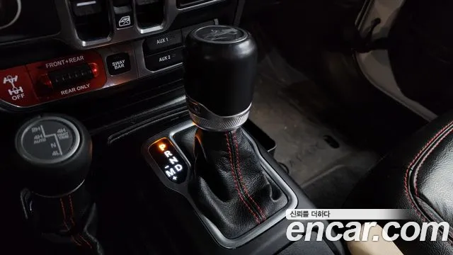 Jeep Wrangler 2019 thumb 9