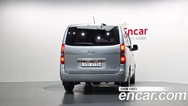 Hyundai Staria 2019 thumb 6