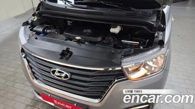 Hyundai Staria 2019 thumb 7