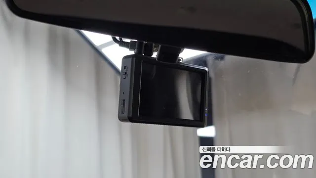 Hyundai Staria 2019 thumb 8