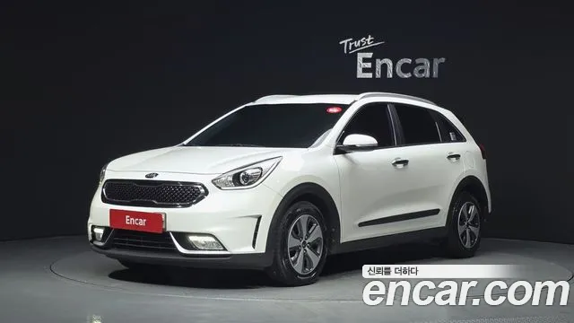 Kia Niro 2016 thumb 8