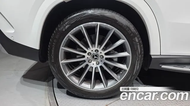 Mercedes-Benz E-Класс 2025 thumb 5