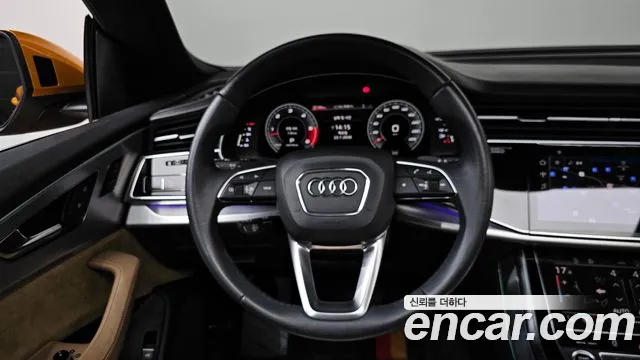 Audi Q8 2021 thumb 5