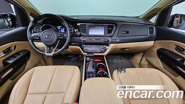 Kia Carnival 2019 thumb 7