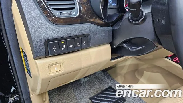 Kia Carnival 2019 thumb 5