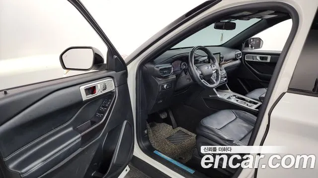 Ford Explorer 2019 thumb 4