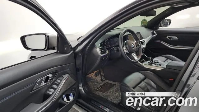 BMW 3 серии 2021 thumb 3