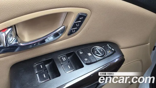Kia Carnival 2017 thumb 7