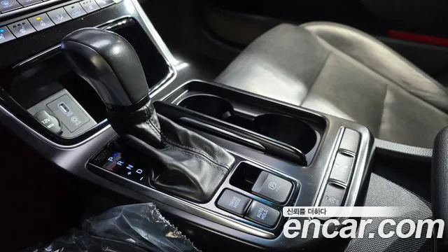 Hyundai Grandeur 2016 thumb 2
