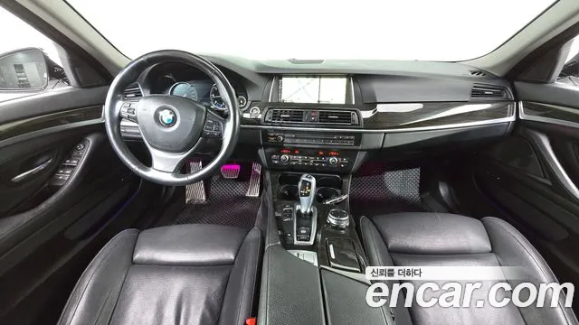 BMW 5 серии 2015 thumb 4