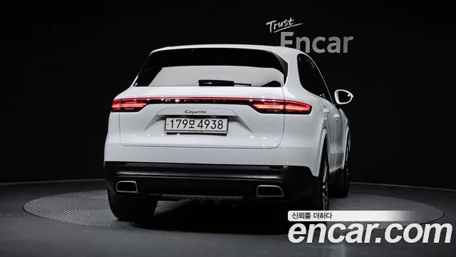 Porsche Cayenne 2020 thumb 4