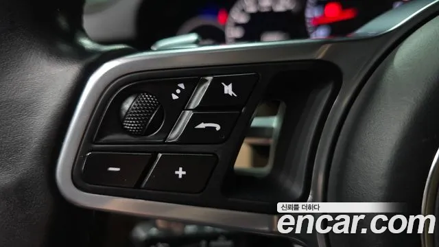 Porsche Cayenne 2020 thumb 9
