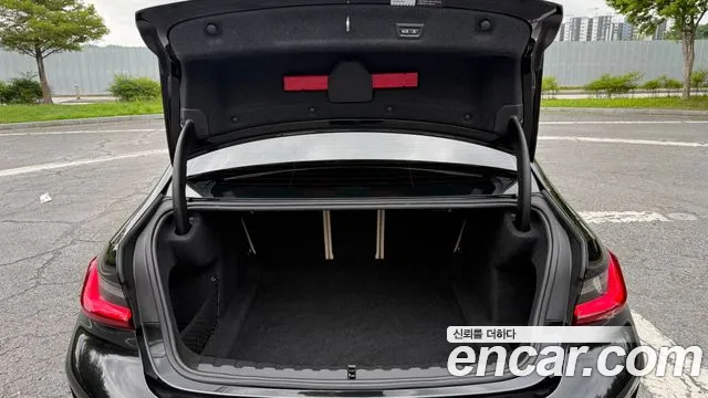 BMW 3 серии 2022 thumb 12