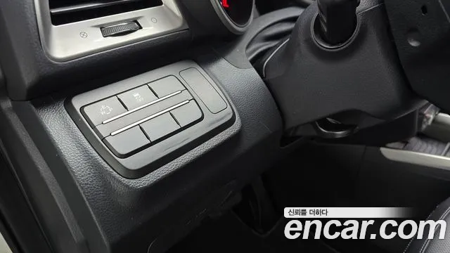 KGM TIBOLI 2018 thumb 8