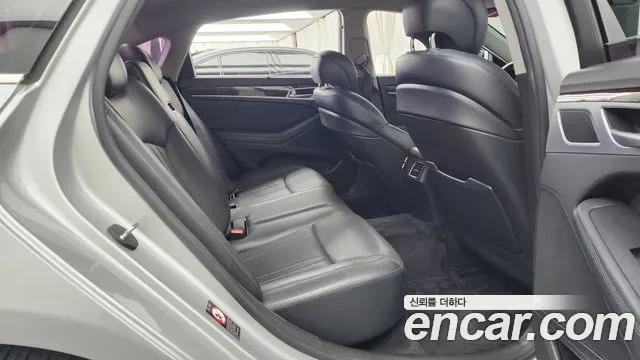 Hyundai Genesis 2014 thumb 2