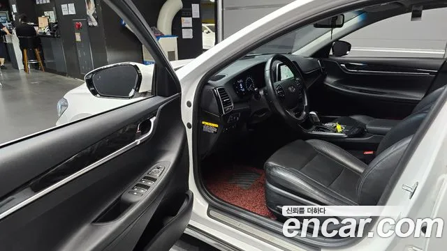Hyundai Grandeur 2017 thumb 11